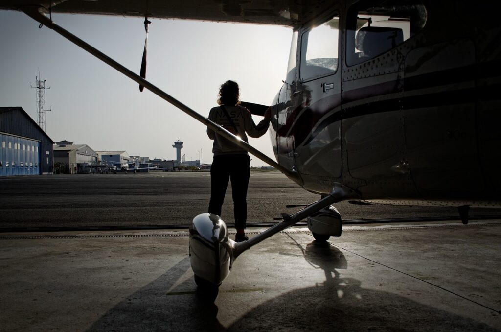 pilot school, plane, Introductory flight,